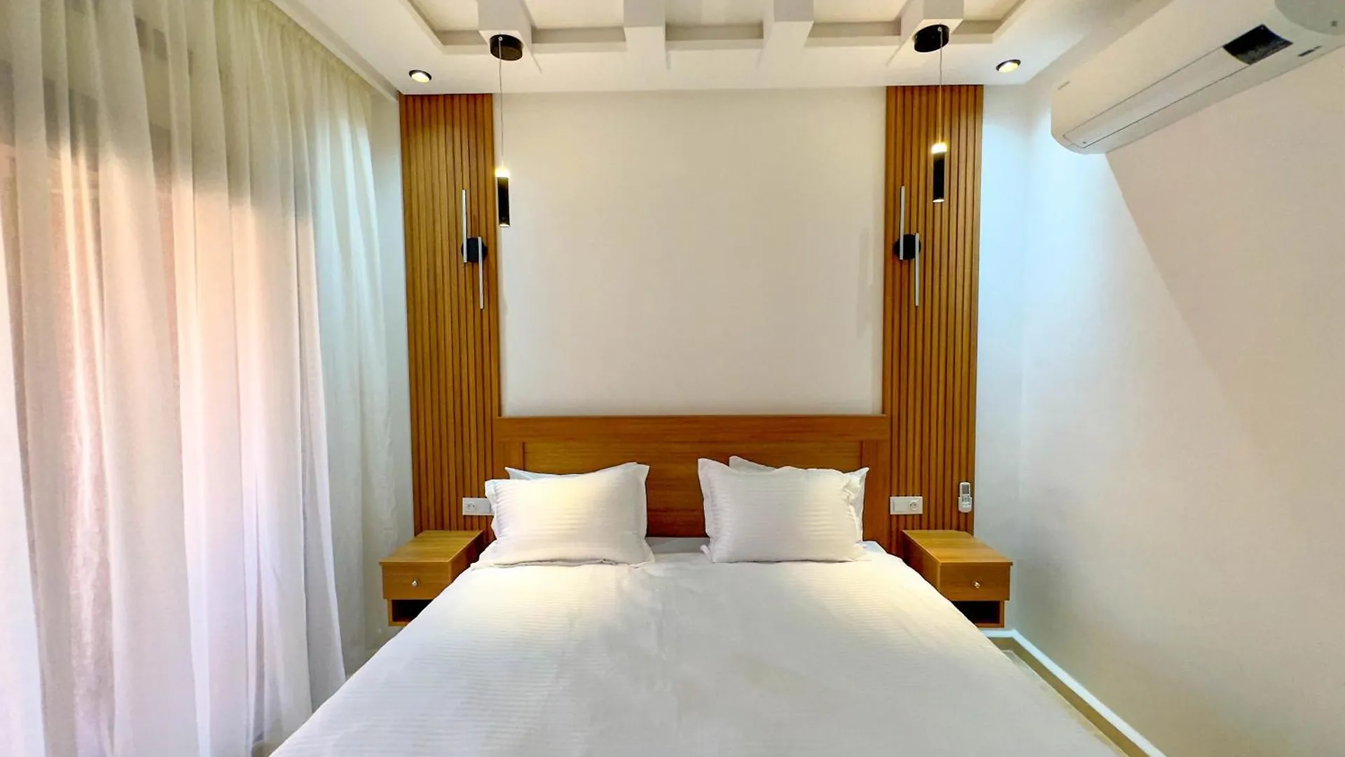 Top Location, Neuf, Piscine & Comfort Marrakesh Apartment